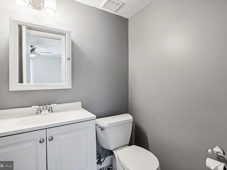 3326 Woodburn Village Dr #23 — Photo 12
