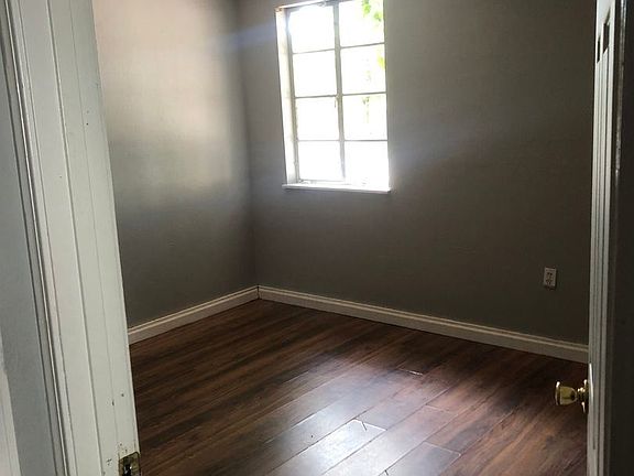 3rd image of 12 Birch House