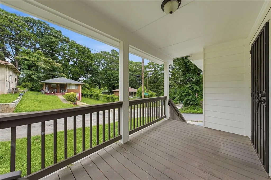 2 bed, 2.0 bath, 965 sqft, $1,700 — Photo 3