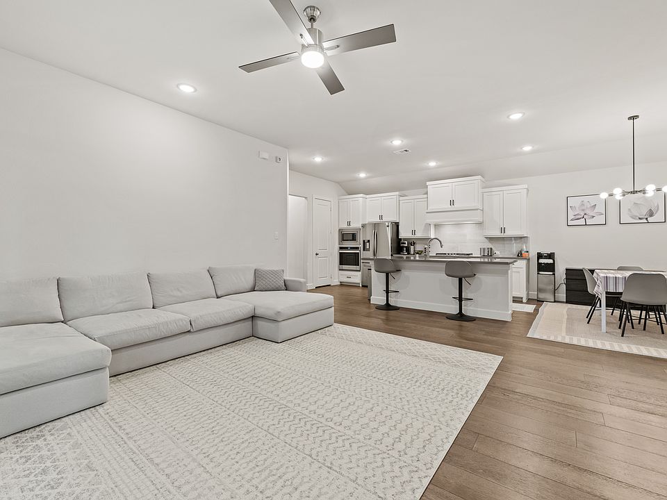 1st image of 12986 Cabana Dr