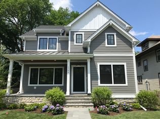 1706 Washington Ave, Wilmette, IL