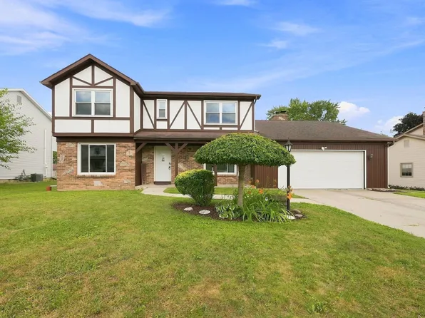 5724 Lancashire Ct, Fort Wayne, IN 46825