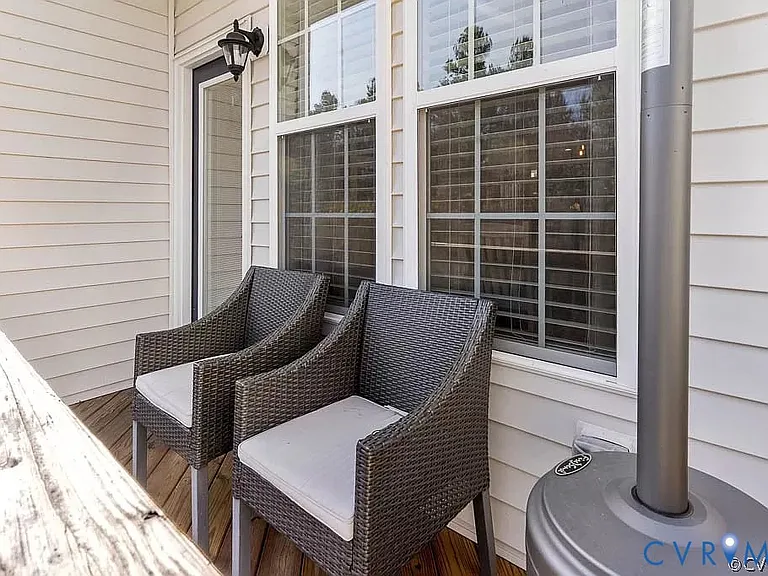 16913 Thornapple Run — Photo 27