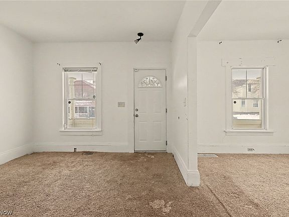 4th image of 1474 Winchester Ave
