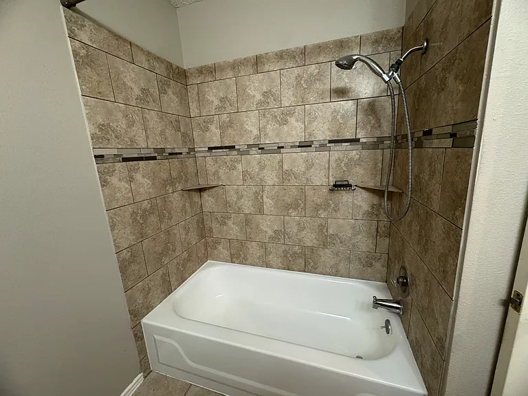 5851 Spring Grn — Photo 9