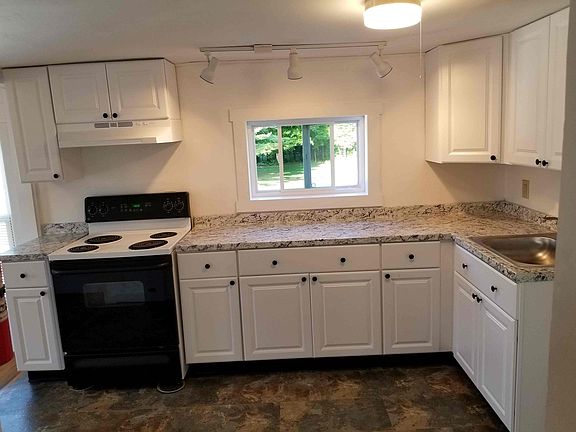 2nd image of 151 Wakefield St #B
