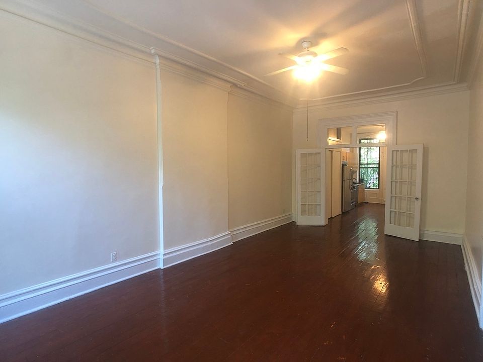 1st image of 90 Vanderbilt Ave