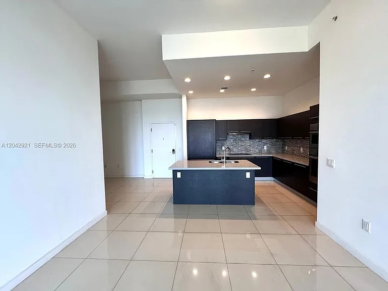 7825 NW 107th Ave #70600 — Photo 5