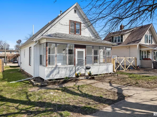 425 Herman St, Pekin, IL 61554