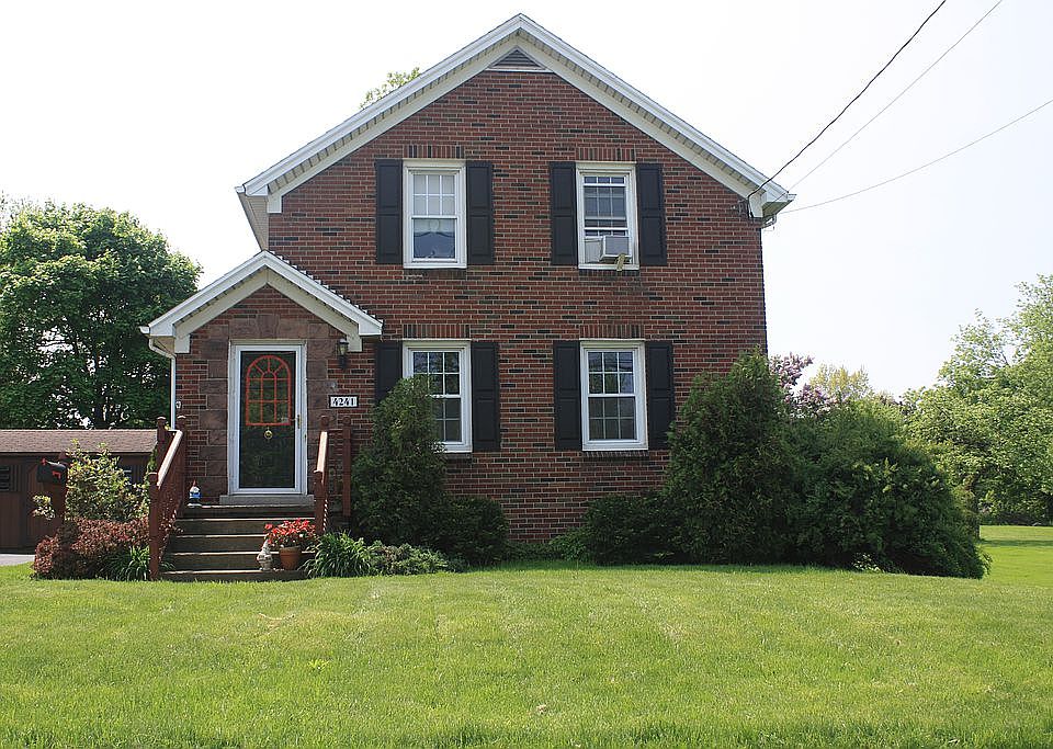 4241 Milestrip Rd, Blasdell