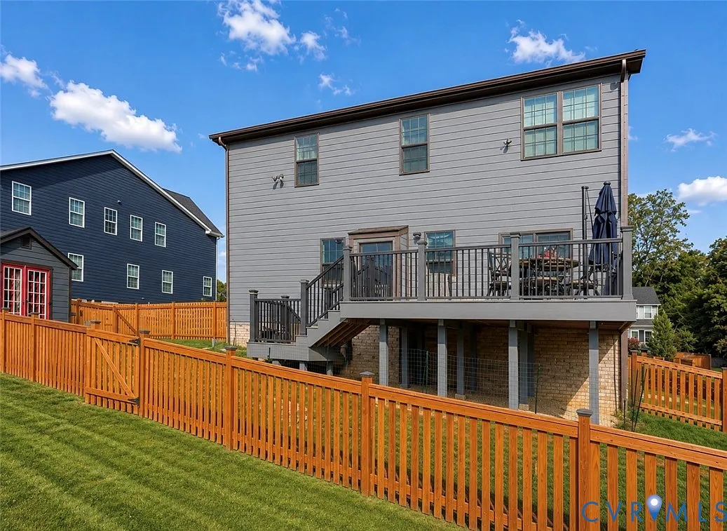 5 bed, 4.0 bath, $3,950 — Photo 2
