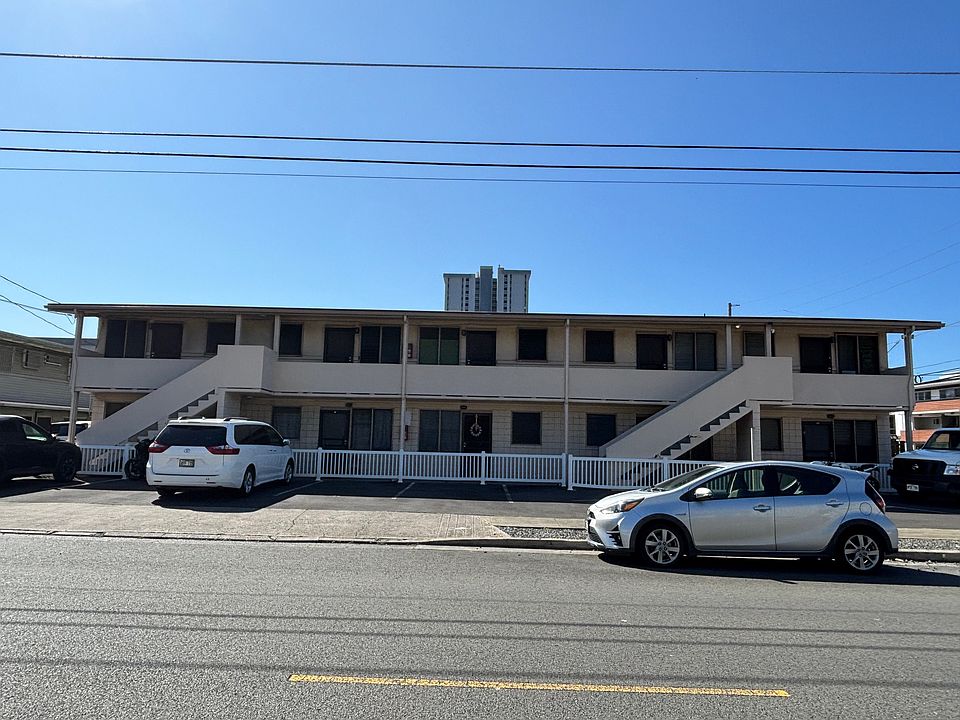 1st image of 2105 Algaroba St APT 2