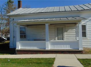 131 Mill St, Burbank, OH 44214