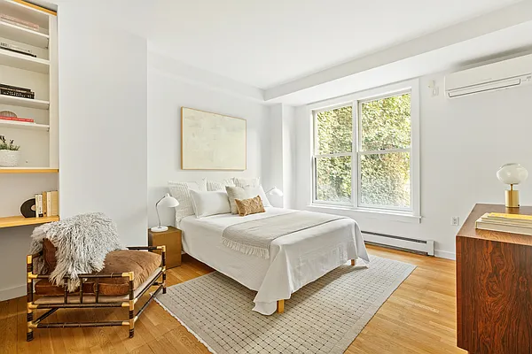 Rented by Compass | media 21