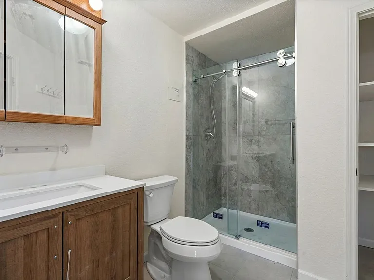 12620 Winona Ct — Photo 16