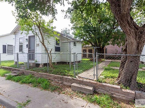 2nd image of 1030 E 16th St