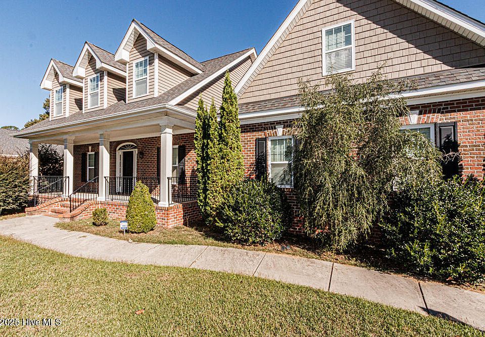 1st image of 1876 Kingfisher Court