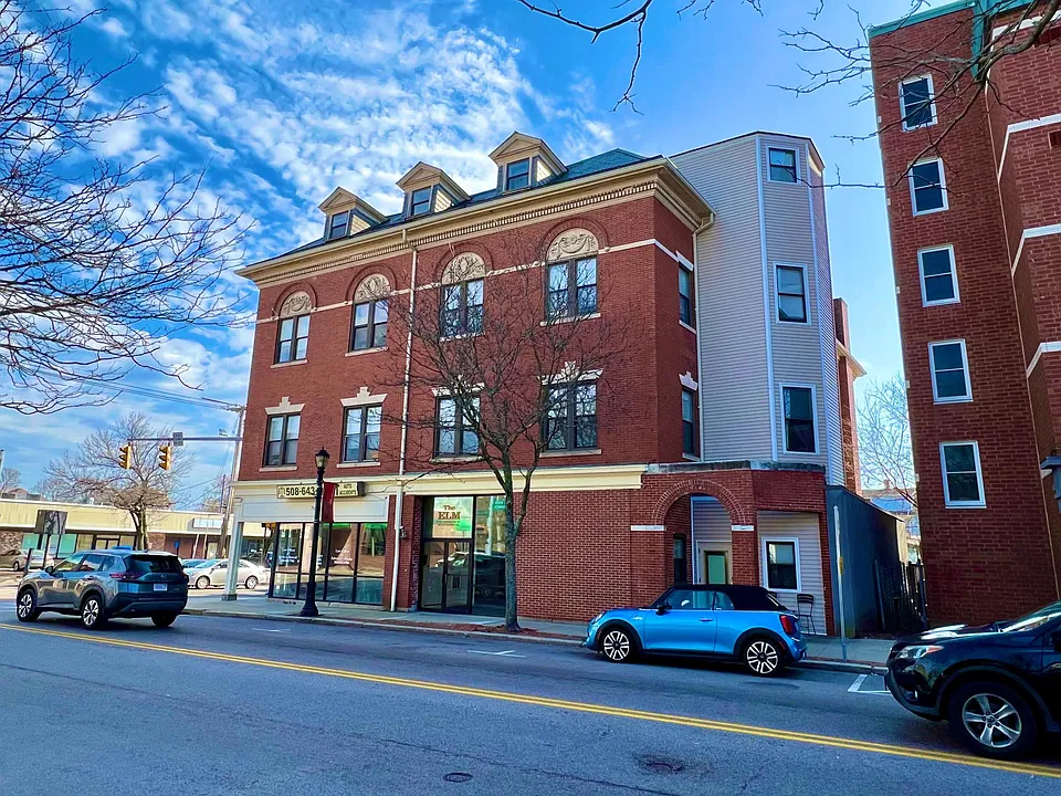 6 S Washington St #306
