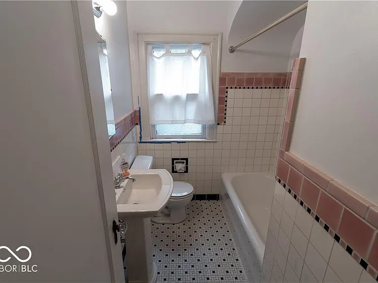 5630 N Delaware St — Photo 18