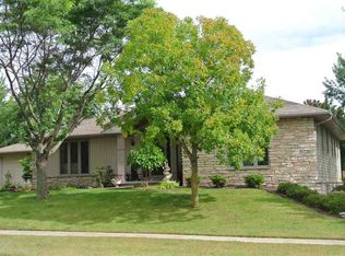1803 S Sunkist Cir, De Pere, WI 54115