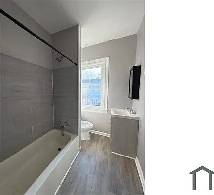 3 bed, $2,400 — Photo 2