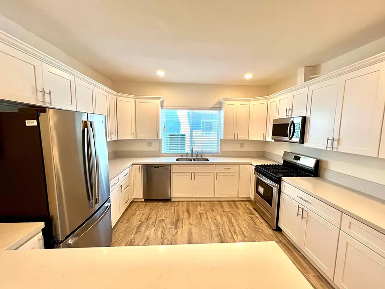 1526 S Wooster St #4 — Photo 4