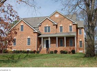 472 Three Chopt Rd, Manakin Sabot, VA 23103