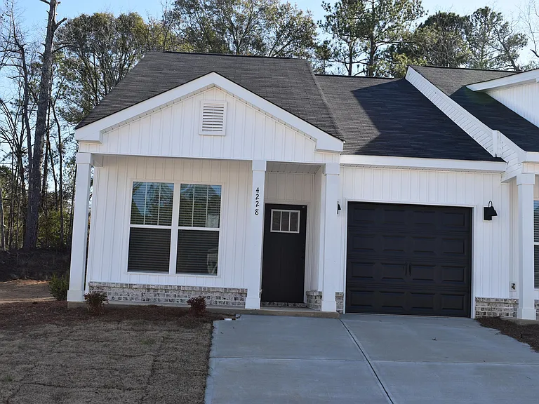 4228 Beautiful Pond Park — Photo 1