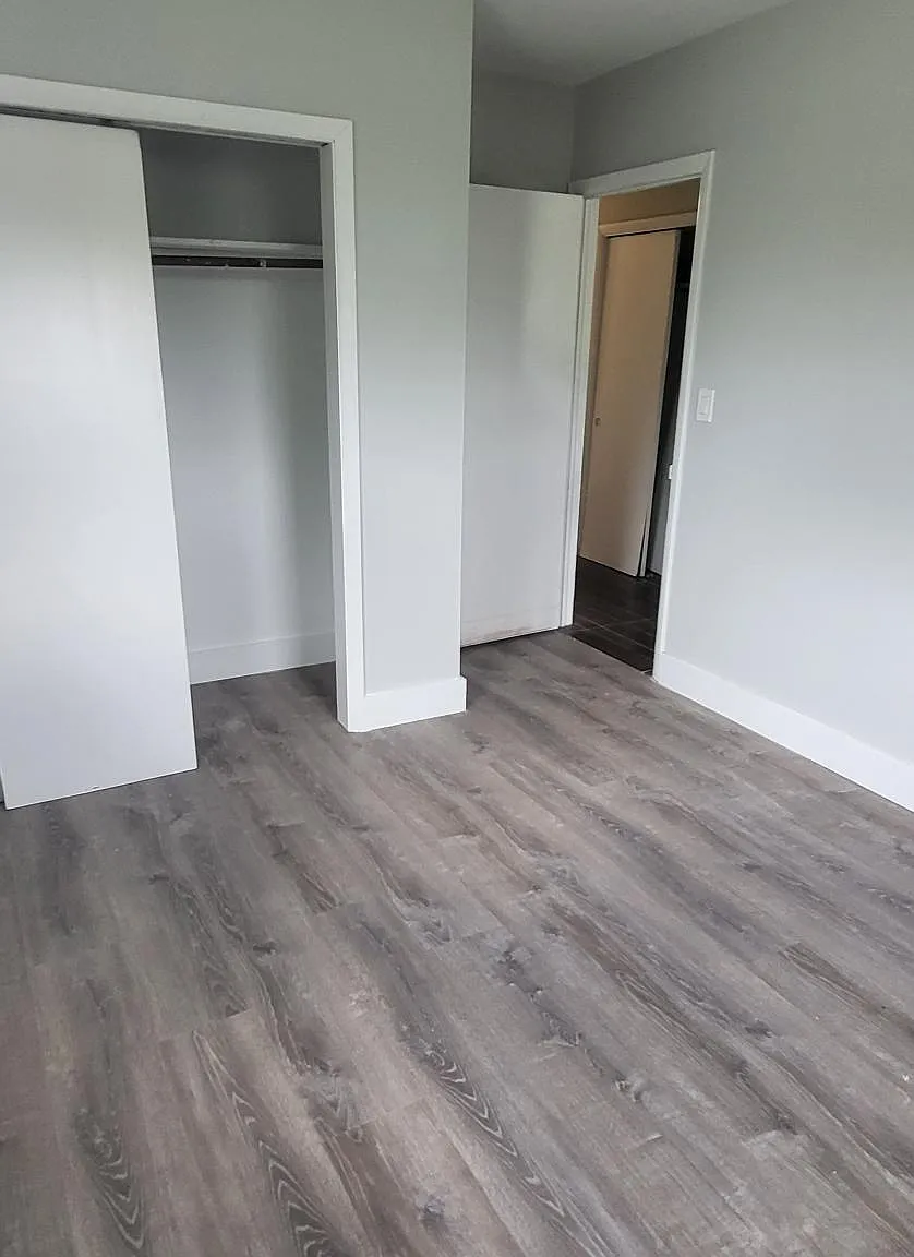 2221 NW 59th St — Photo 3