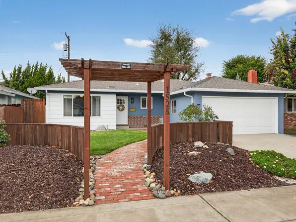 1525 Vista Dr, Lodi, CA 95242