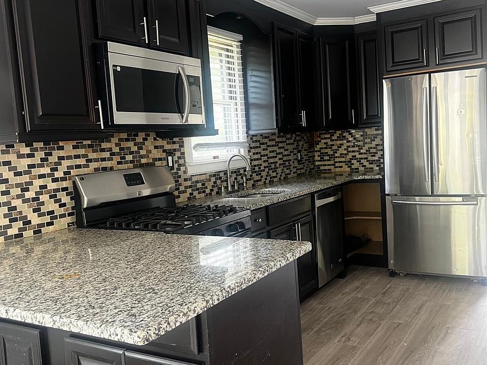 1st image of 146 Penataquit Avenue