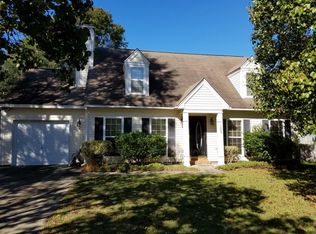 105 Lowndes Rd, Goose Creek, SC 29445