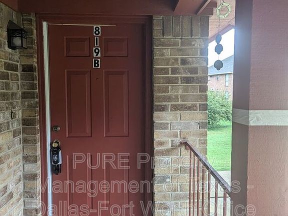 3rd image of 819 Betty Ct #B