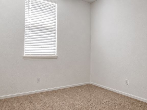 5th image of 13643 E Weaver Pl