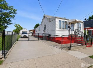 720 Mary St, Perth Amboy, NJ 08861