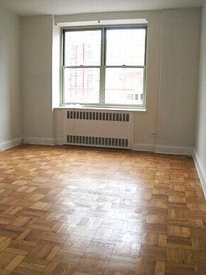 3rd image of 40 Park Ave APT 15B