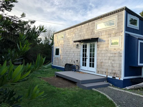 4399 SW Eriksen Ave #41, Waldport, OR 97394