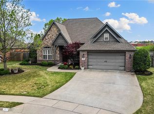 3401 W Laney St, Rogers, AR 72758