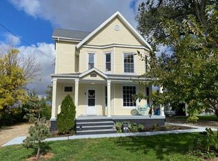 414 W 2nd St, Lostant, IL 61334