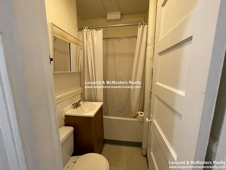 24 Mt. Vernon St apartment — Photo 55
