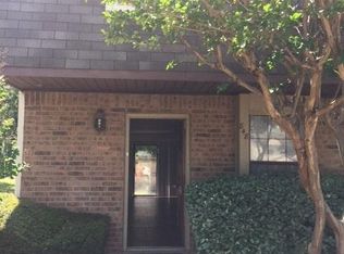 848 W Collins St, Denton, TX 76201