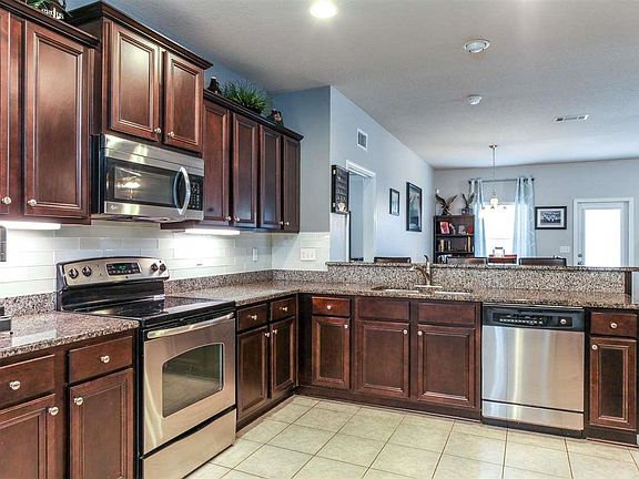 5th image of 1835 Coast Ct