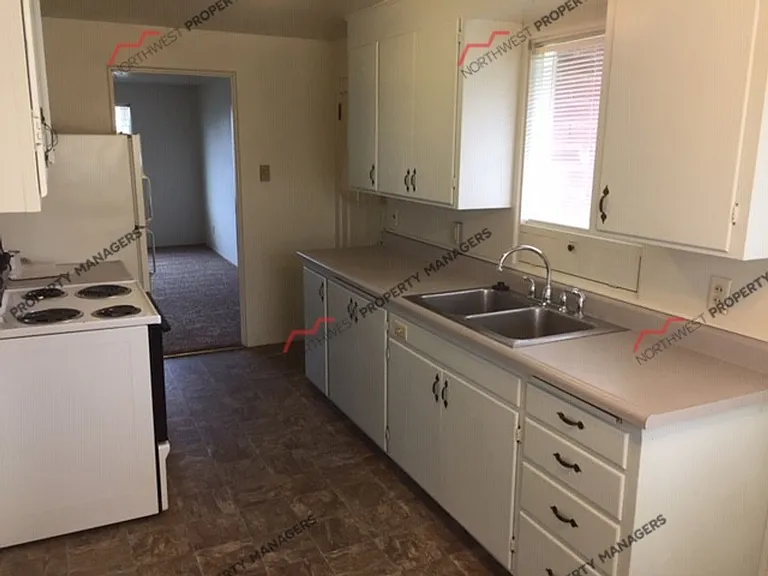 79-83 SW 5th St — Photo 5