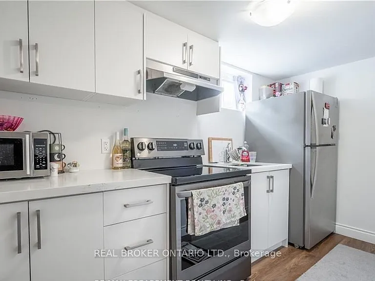 301 Wallace Ave S #BASEMENT — Photo 6