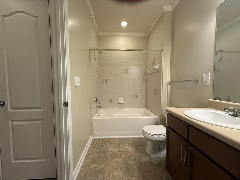 Wesley Kensington Apartments at Stonecrest — Photo 128