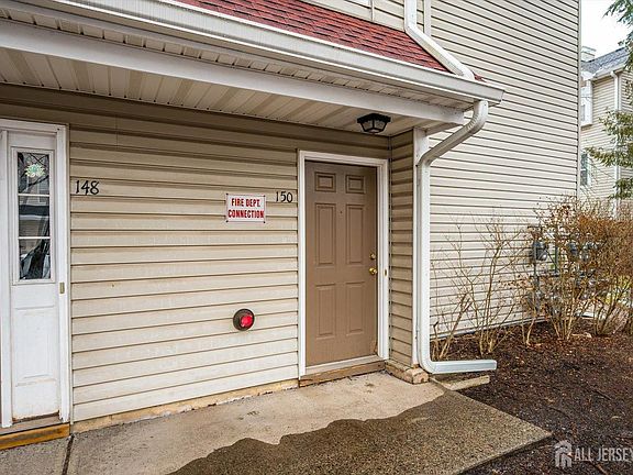 3rd image of 150 Prestwick Way