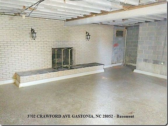 3rd image of 3702 Crawford Ave