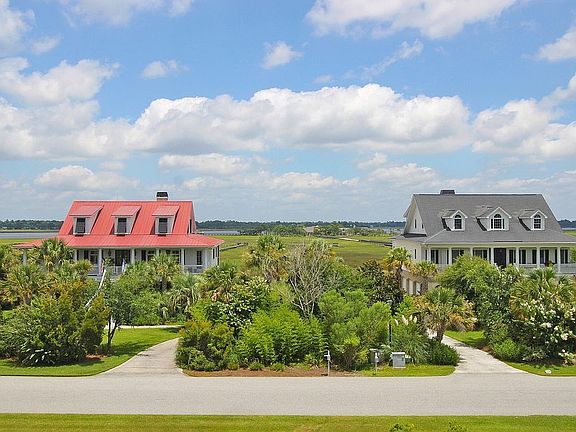 3rd image of 1533 Headquarters Plantation Dr