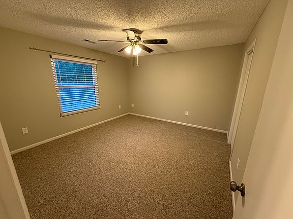 5th image of 594 Moull St APT 7