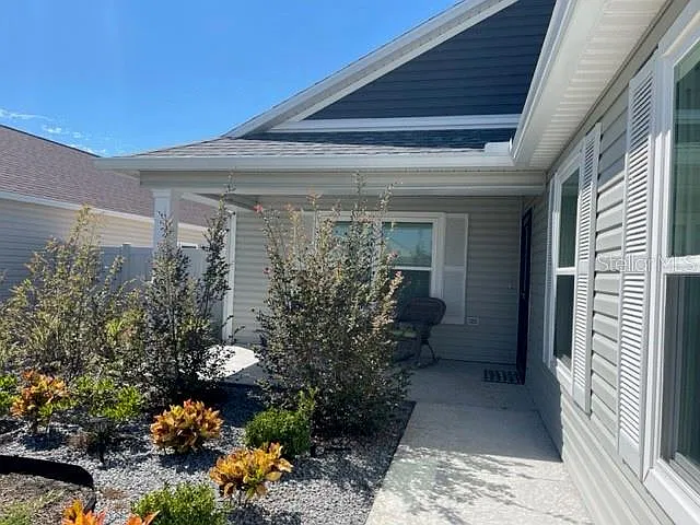 3 bed, 2.0 bath, 1647 sqft, $2,635 — Photo 4